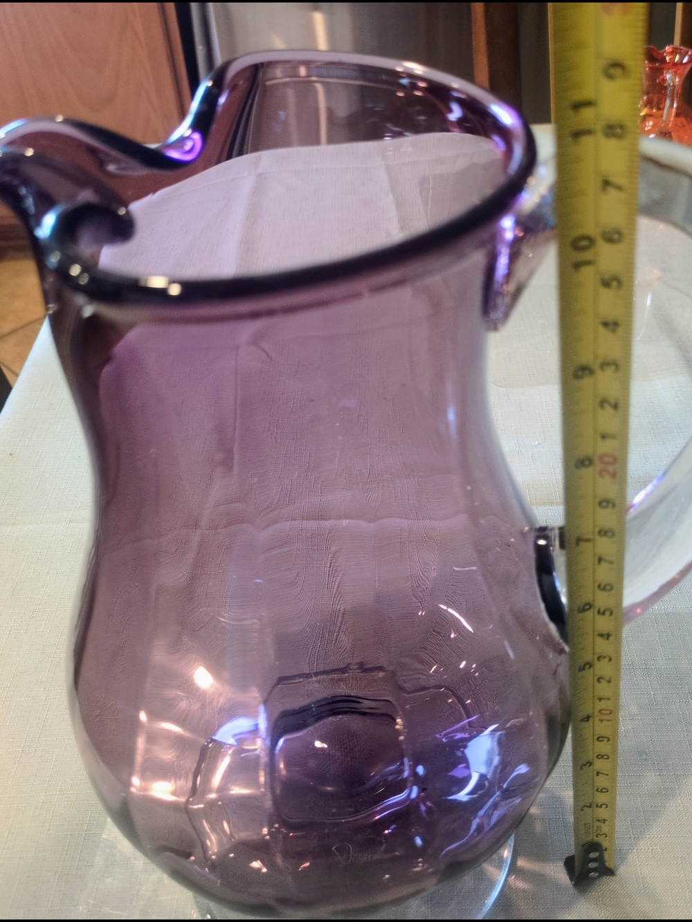 Vintage Viking Glass amethyst purple glass pitcher with a clear handle. - Picture 8 of 9